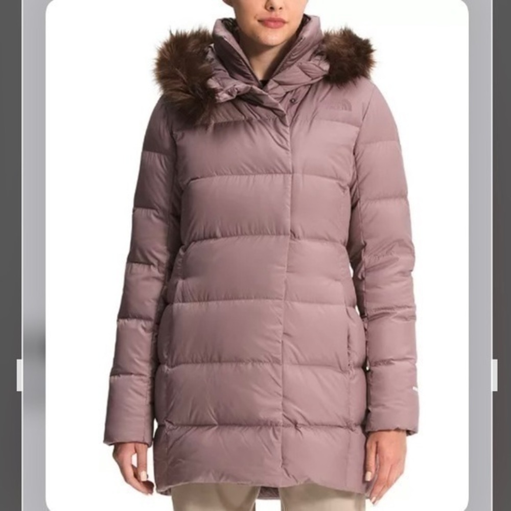 The North Face Women's New Dealio Down Parka in Twilight Mauve Size S